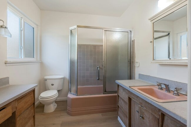 Building Photo - 4639 James Ave