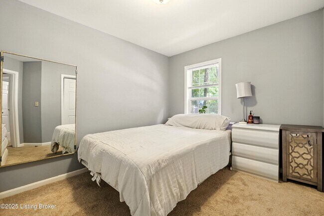 Building Photo - 225 Crescent Hill Pl