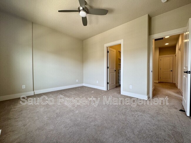 Building Photo - 16858 SW Larkspring Ln