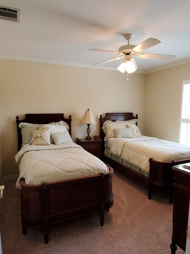 Building Photo - Plantation Trace Garden Homes