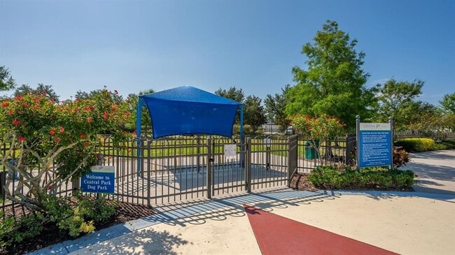 Building Photo - 11773 Forest Park Cir