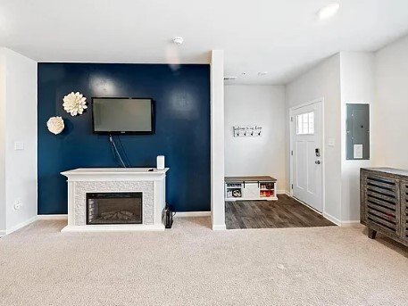 Building Photo - 371 Wheatfield Dr
