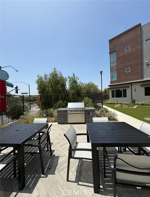 Building Photo - 4199 E Cir Paseo
