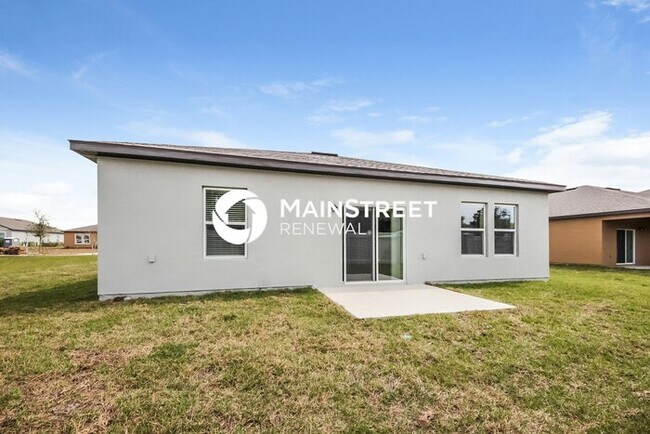 Building Photo - 4 Bedroom Pet-Friendly Home in Haines City, FL with Main Street Renewal