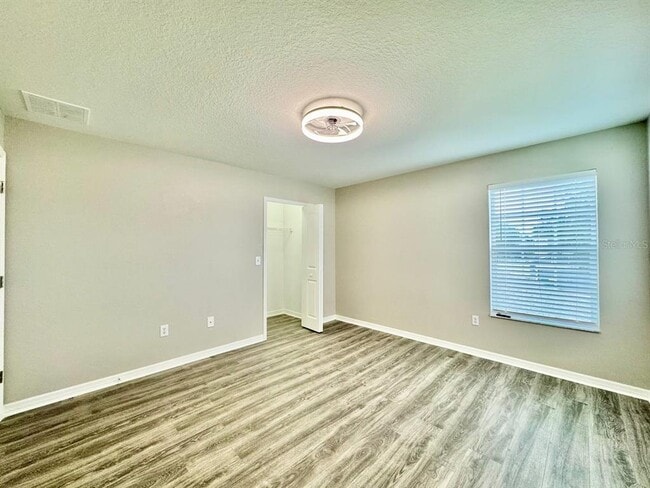 Building Photo - 12534 Chenwood Ave