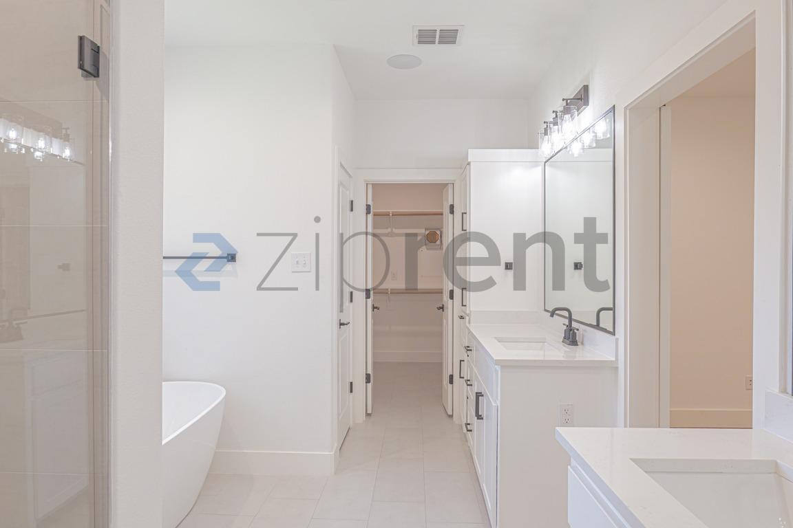 Building Photo - 9705 Lancelot Cir