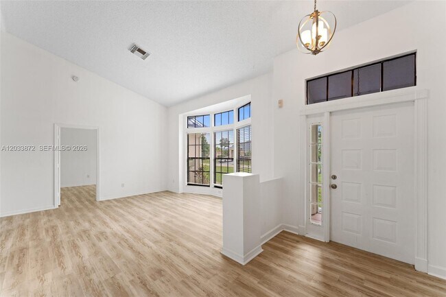 Building Photo - 3561 SW Carmody St