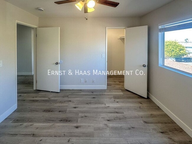 Building Photo - 1080 St Louis Ave