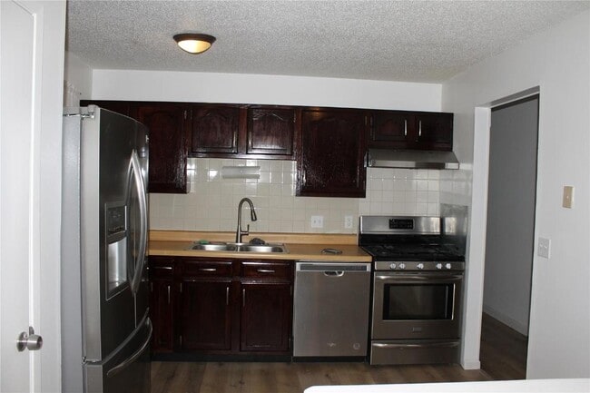 Building Photo - 12823 Calamaide Ct