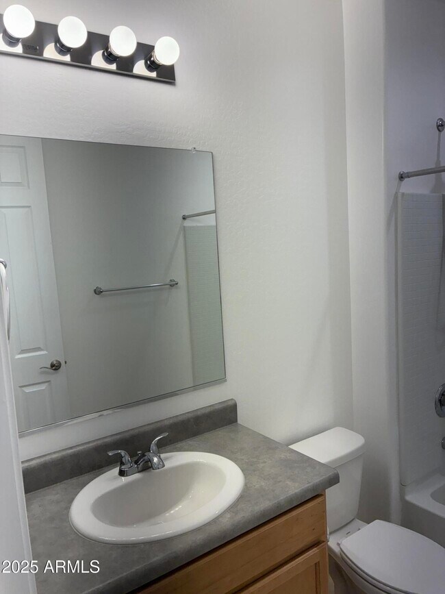Building Photo - 813 S 107th Dr
