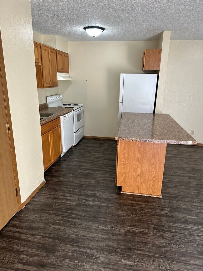 Building Photo - First month FREE ($1290 value) Four Bedroom