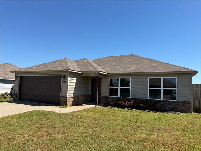 Building Photo - 817 NW 67th Ave