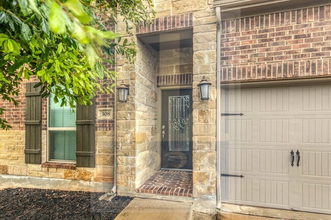 Building Photo - 308 Lacey Oak Lp