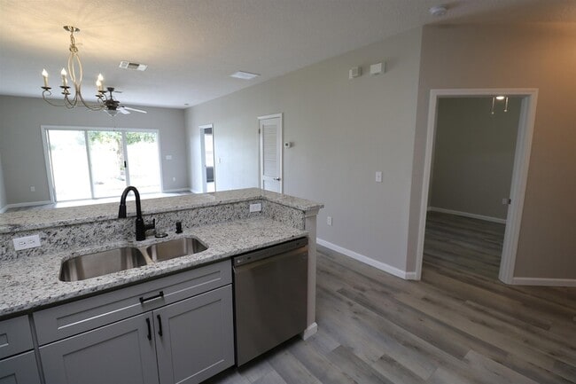 Building Photo - 221 Wooded Crossing Cir