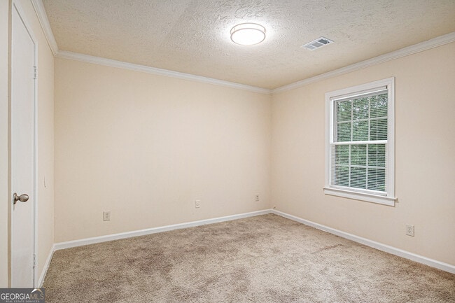 Building Photo - 2884 Spruce Cir