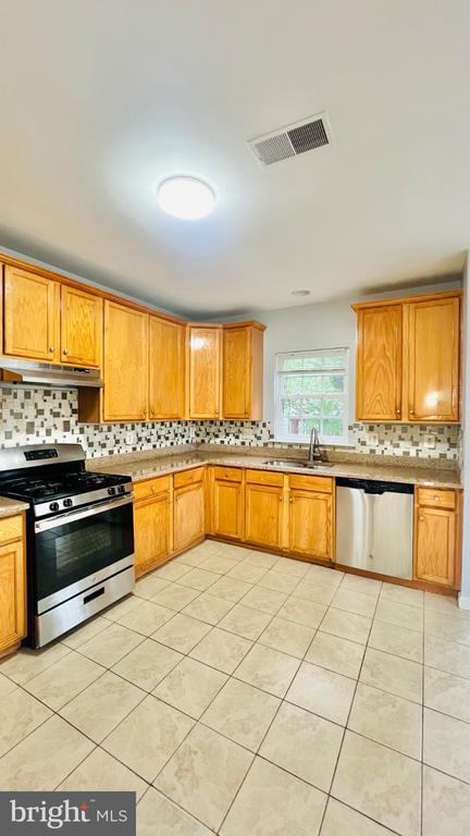 Building Photo - 7566 Grey Goose Way