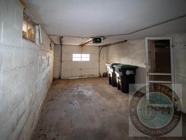 Building Photo - Newly listed 3Bd/1Ba House | Near Midtown: Modern Touches!