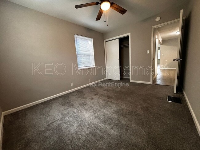 Building Photo - 516 East Dr