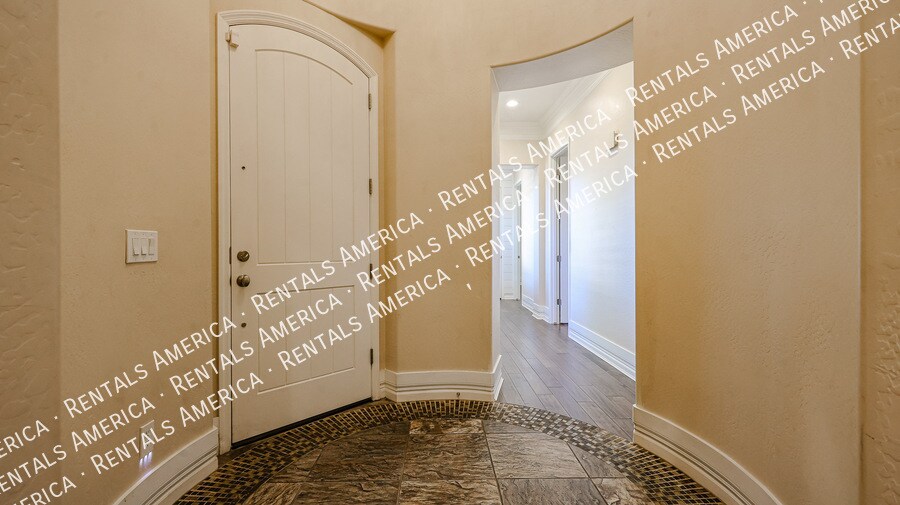 Building Photo - 28806 N 67th Dr