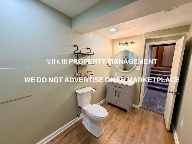 Building Photo - 1213 NE Ball Dr