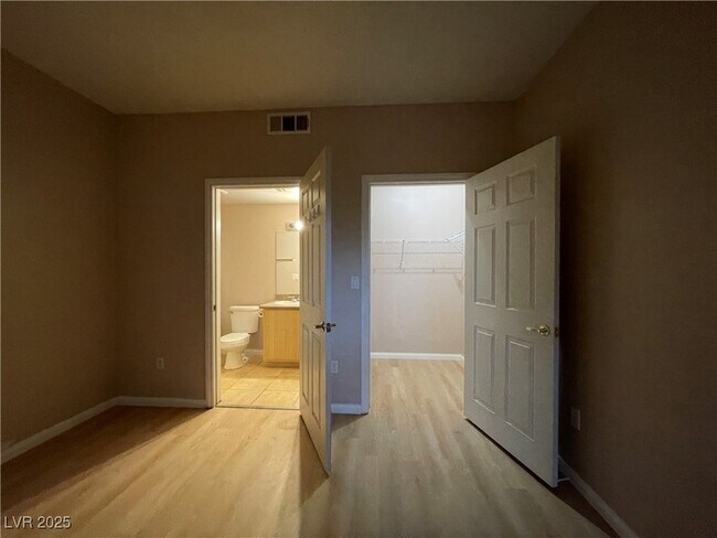 Building Photo - 8000 W Badura Ave