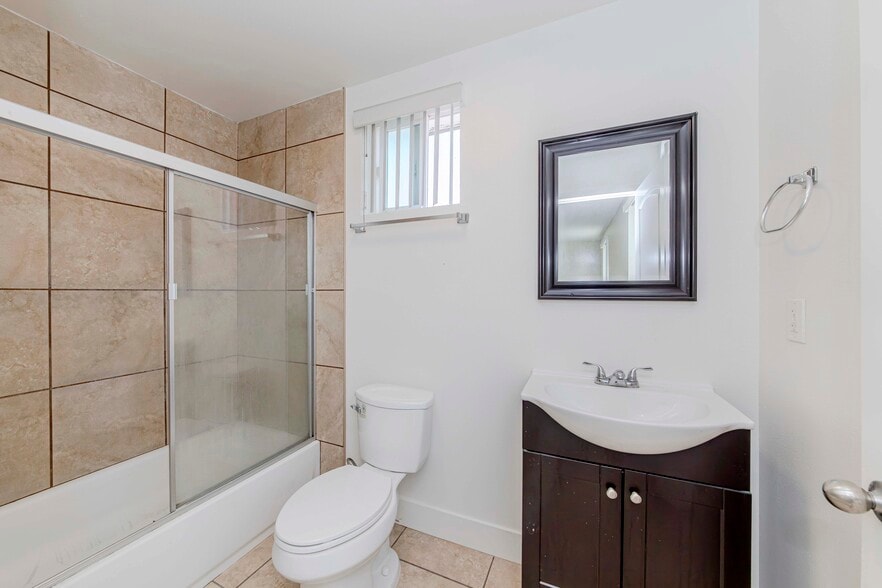 Building Photo - 8711 McKinley Pl