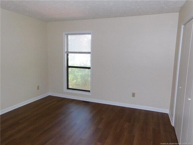 Building Photo - 5878 Aftonshire Dr