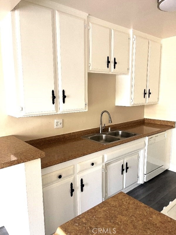 Building Photo - 2115 Placentia Ave