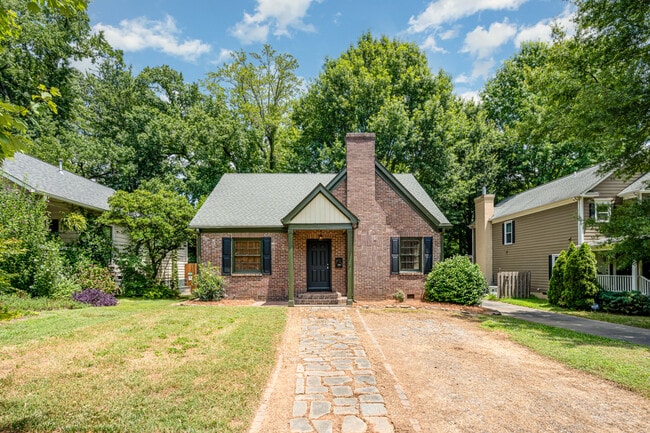 Building Photo - 2035 Chesterfield Ave