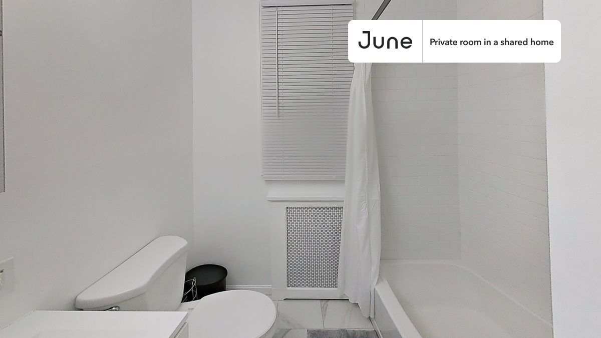 Building Photo - Room in Shared 4 bed/2 bath home