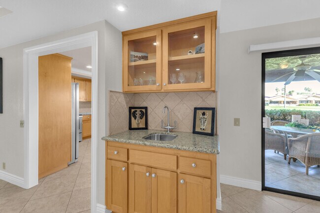 Building Photo - 168 Cam Arroyo S