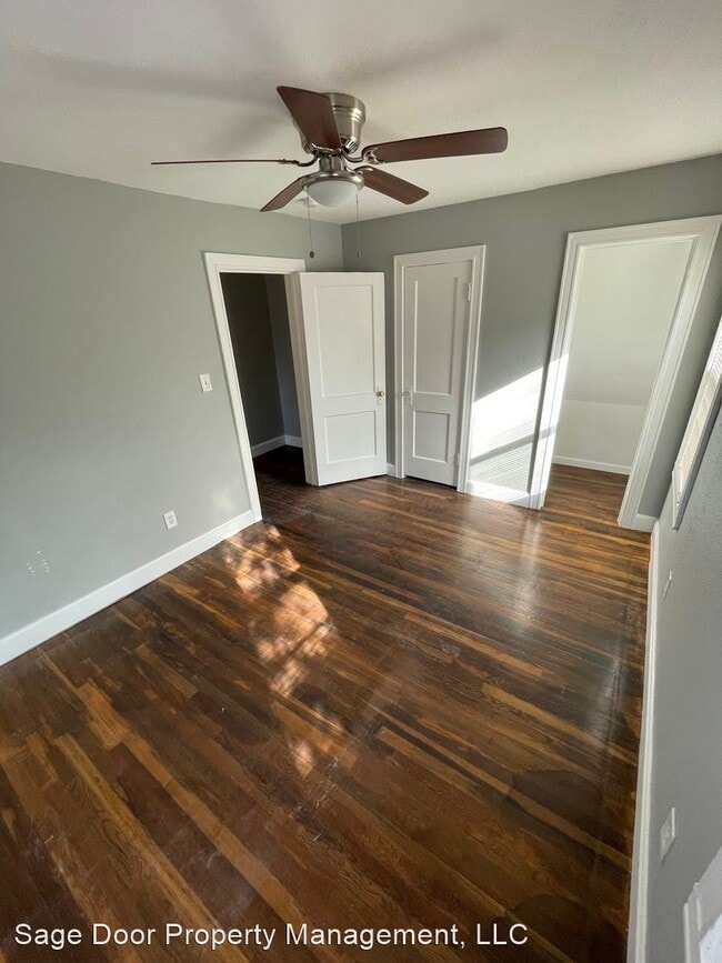 Building Photo - 3 br, 2 bath House - 2420 E 51st Street