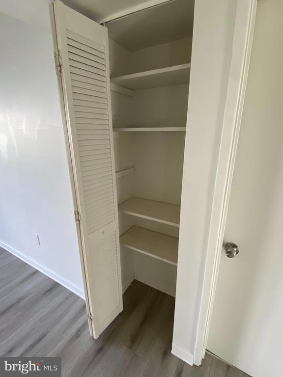 Building Photo - 5438 85th Ave