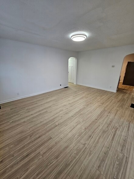 Living Room - 441 Cecil Ave