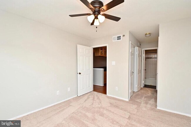 Building Photo - 3315 Wyndham Cir
