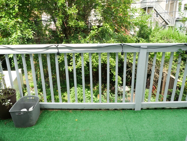 Building Photo - 140 Trenton St