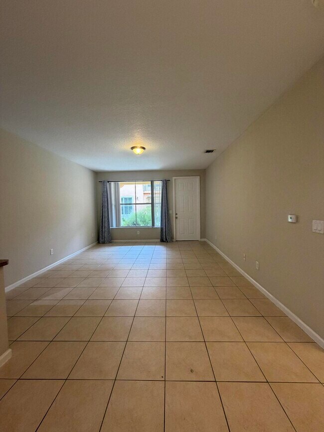 Building Photo - 3553 Forest Hill Blvd