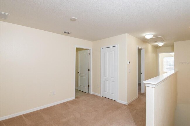 Building Photo - 12009 Greengate Dr