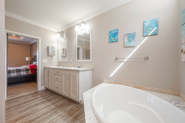 Building Photo - 20547 S Post Oak Blvd