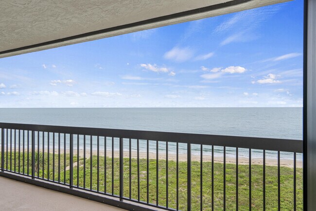 Building Photo - 3100 N Hwy A1A