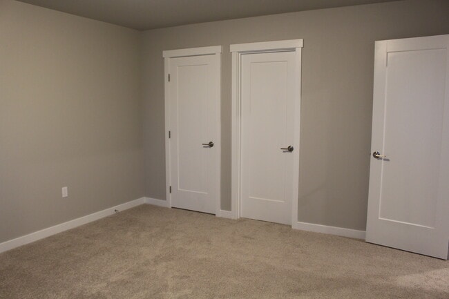 Building Photo - 10103 16th Pl SE