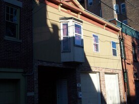 Building Photo - 33 Spring St