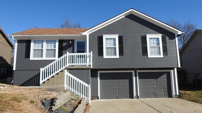 Building Photo - 621 N Downey Ct