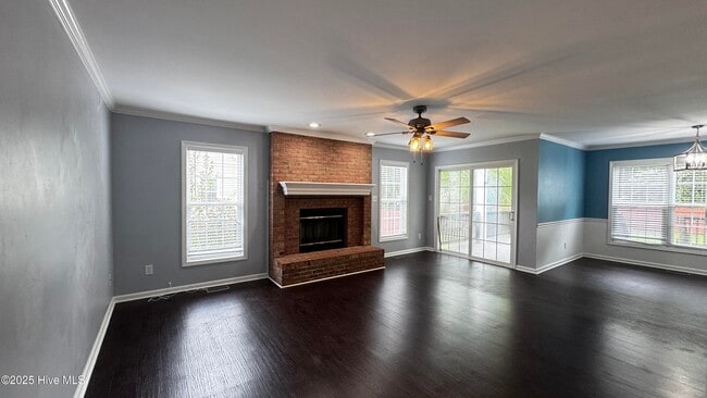 Building Photo - 232 Newport Drive