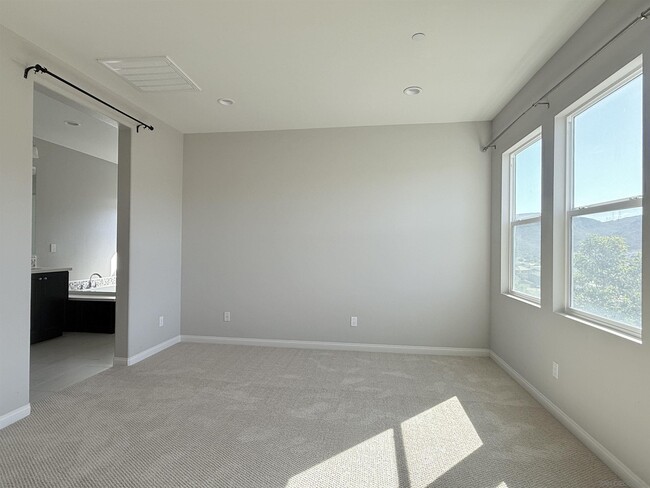 Building Photo - 2757 Overlook Point Dr