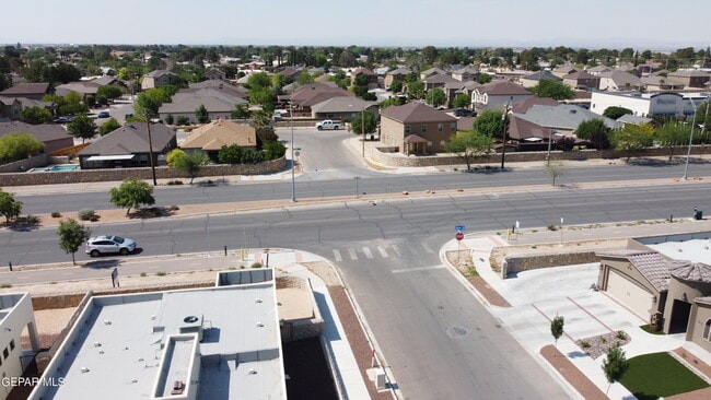 Building Photo - 509 Cedarwood Ave