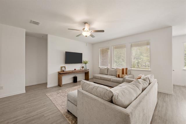 Building Photo - 3200 Willow Ter Ln