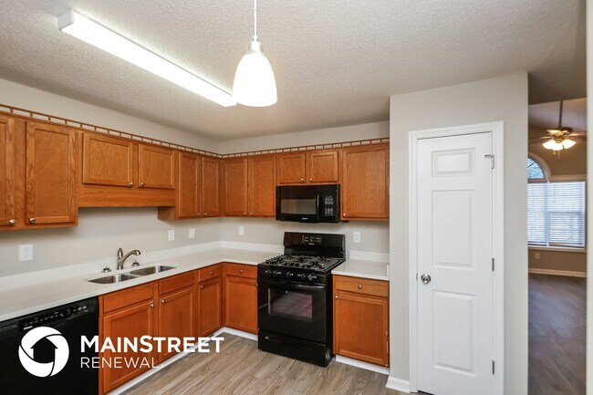 Building Photo - 407 Due W Pl