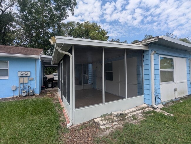 Building Photo - 1513 Akron Dr