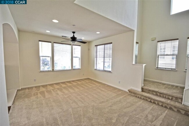 Building Photo - $3,890 - STUNNING THREE BEDROOM EAST DUBLI...